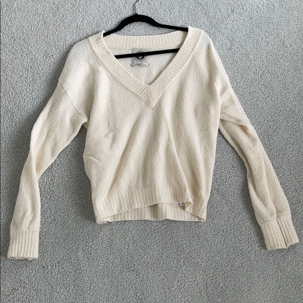 urban outfitters vneck sweater